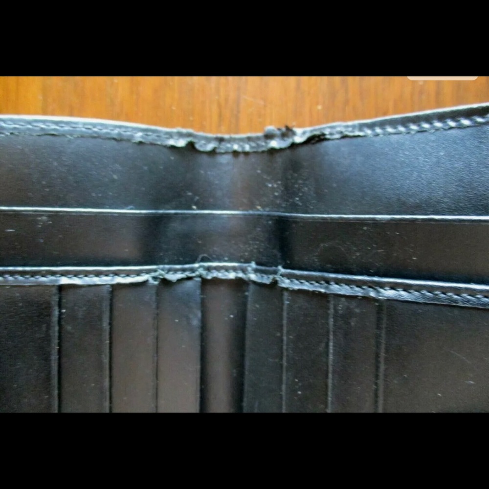 Burberry bifold wallet made in Italy - Picture 7 of 10